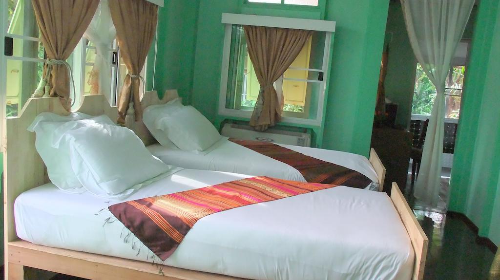 Panida Suite Hotel Бангкок Экстерьер фото